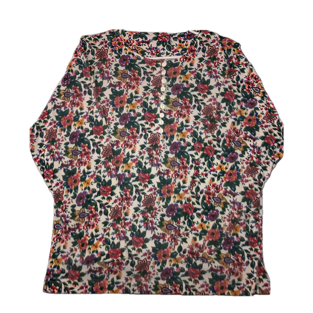 Beautiful Vintage Women’s FloralBlouse from the 80’s. Excellent condition.